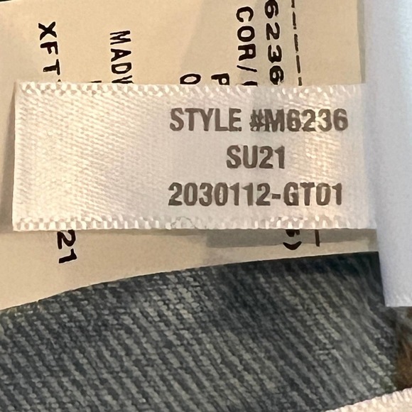 MADEWELL‎ HIGH RISE DISTRESSED CUFFED DENIM SHORTS AINGER WASH BLUE SIZE 35 NWT - Picture 15 of 16